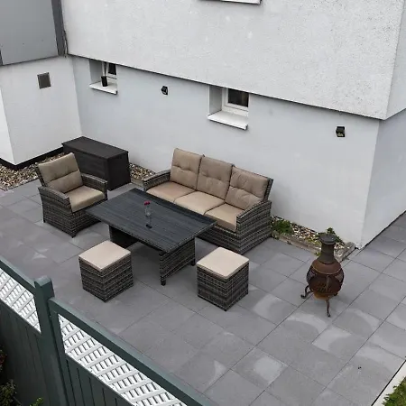 Apartment Schickes Kleines Souterrain *