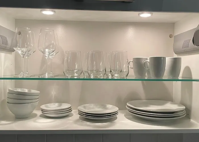 Schickes Kleines Souterrain Apartment Kassel